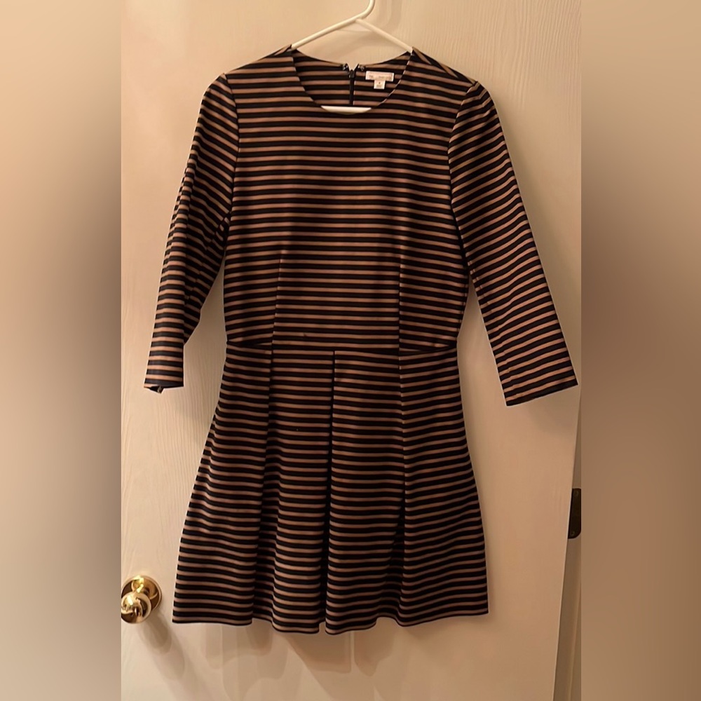 Like new Gap A Line Dress! - Picture 4 of 5